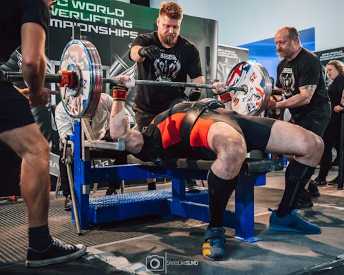 The Journey Begins: Embracing Powerlifting in Your 40s, 50s, and Beyond