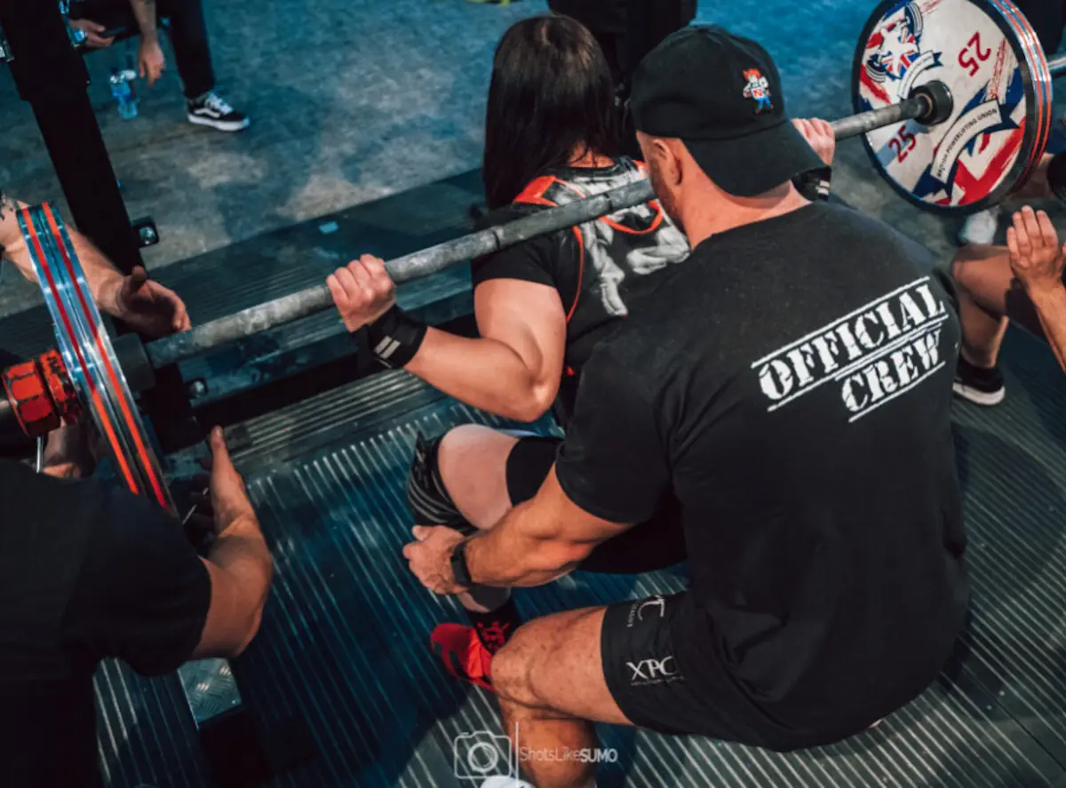 Squat at powerlifting competition