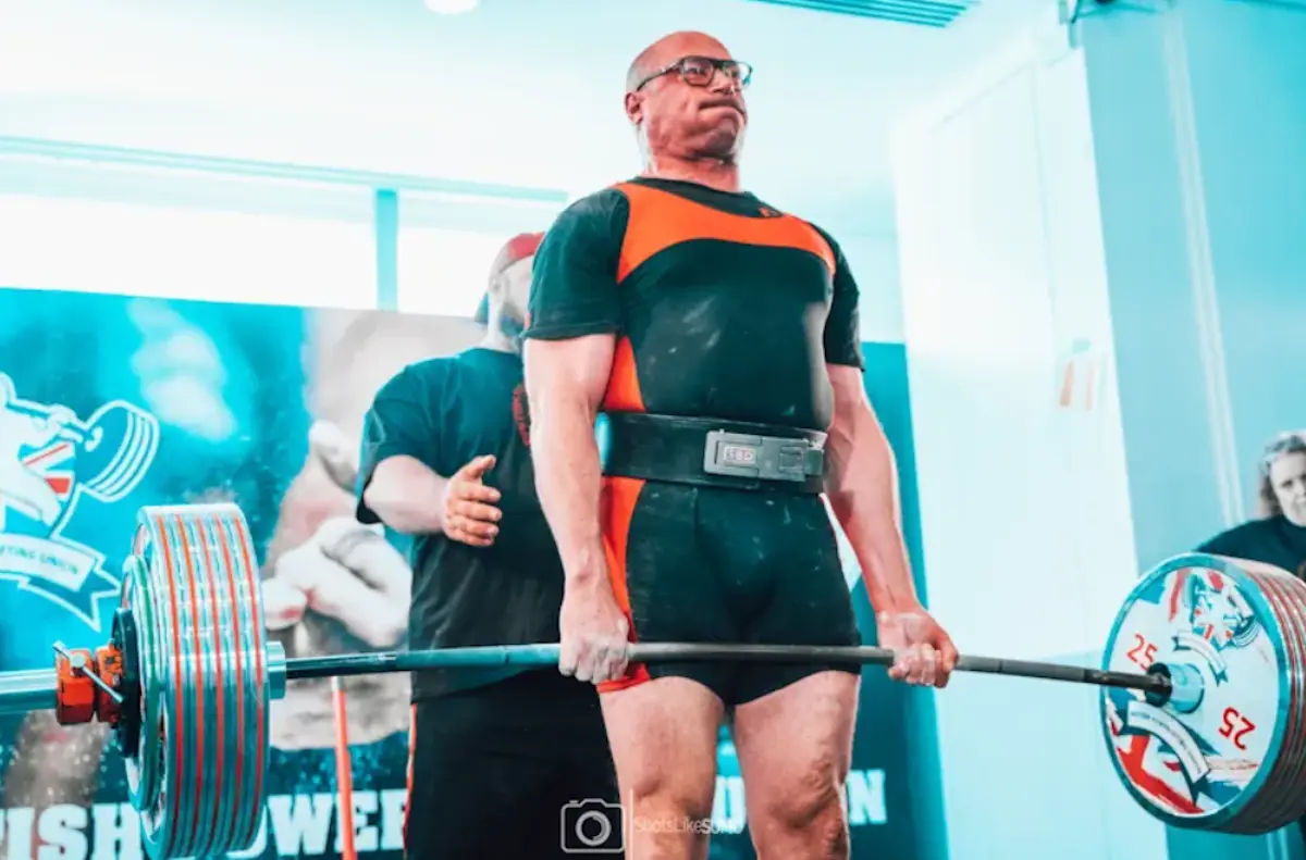 Sumo Deadlift vs Conventional Deadlift: Choosing the Best